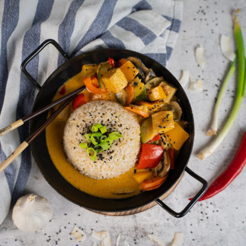 Rotes Thai Curry Mit Gemüse Und Natur-Tofu - Essliebe